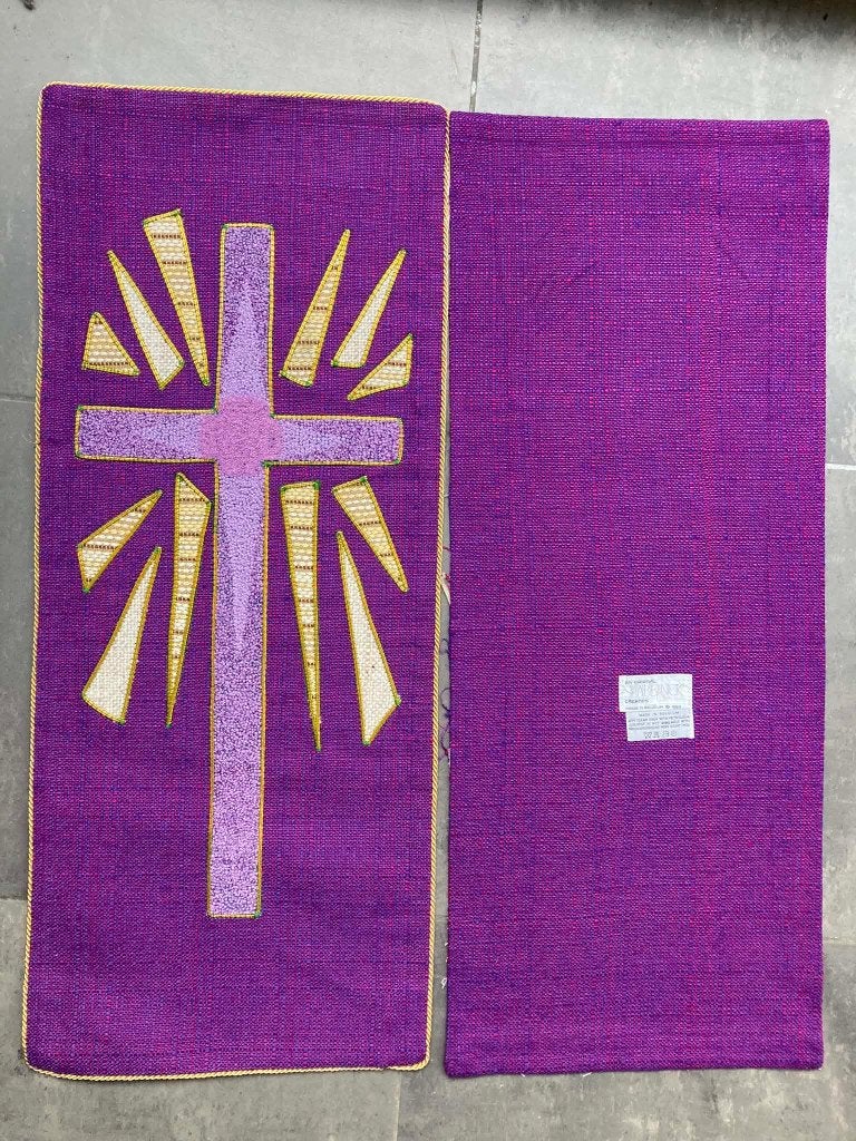 Paars wandtapijt Slabbinck Kruis / Vasten (80 op 33 cm), Antiquités & Art, Enlèvement ou Envoi