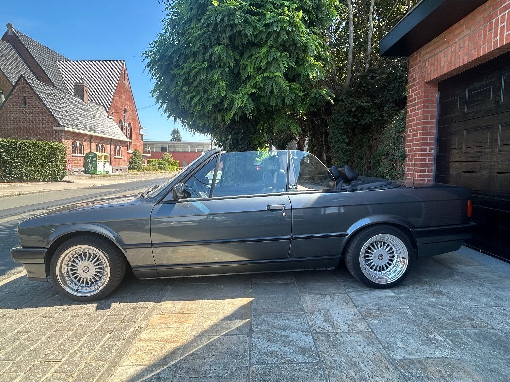 Bmw E30 318i cabrio, Cuir, Argent ou Gris, Achat, Cabriolet
