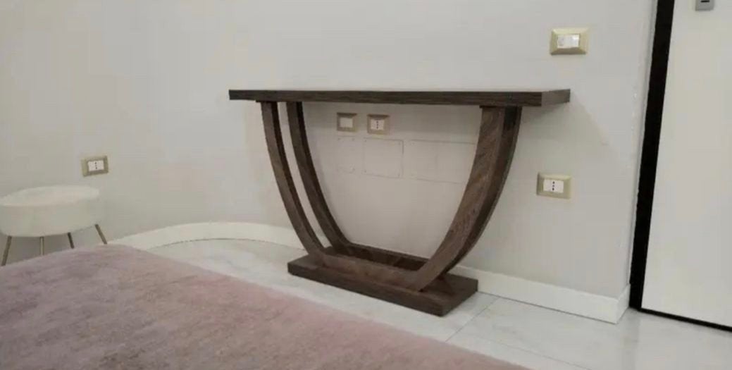 CONSOLE EFFET BOIS
140cm largeur
Longueur 29cm
Hauteur 80cm, Antiquités & Art, Enlèvement