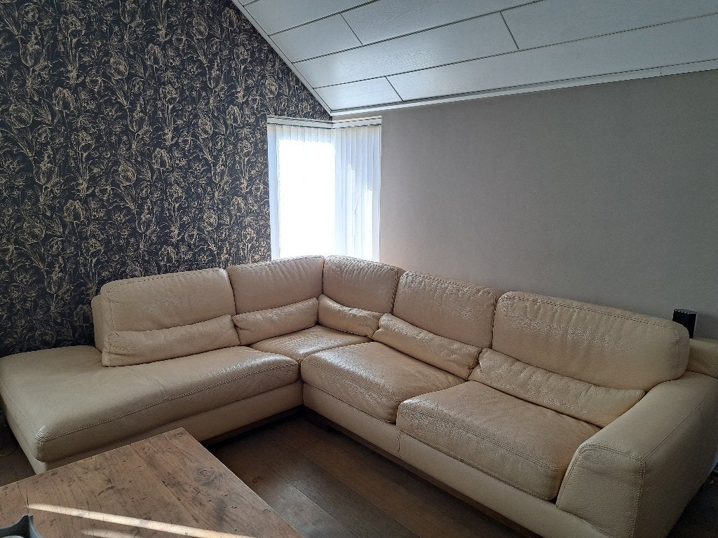 L-zetel Natuzzi crèmekleur in leder, Enlèvement, Utilisé, Bois, Zowel modern als landelijk