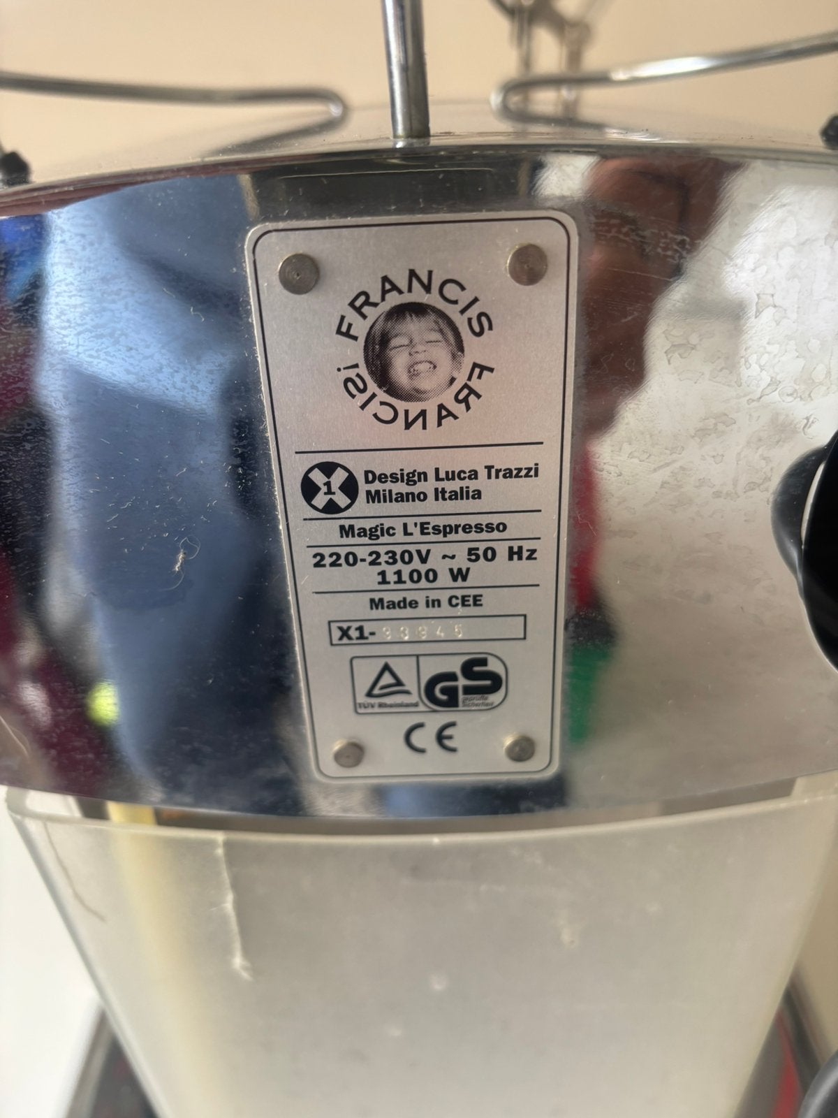 Machine à café « Francis Francis » à donner, Machine à espresso, Réservoir d'eau amovible, Enlèvement, Ne fonctionne pas