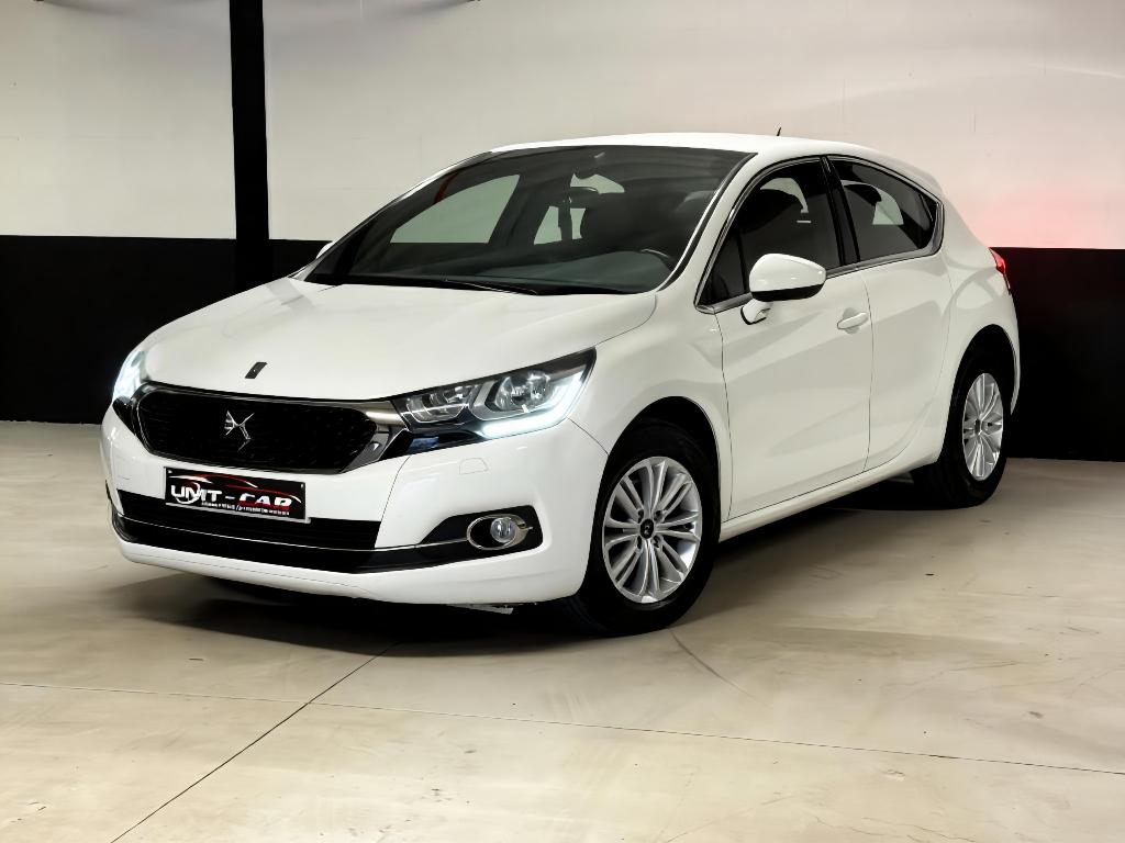 DS4 1.2i PURETECH EXCLUSIVE FACELIFT /NAVI/CAMERA/LEZ OK✅, Voorwielaandrijving, Stof, 1199 cc, DS