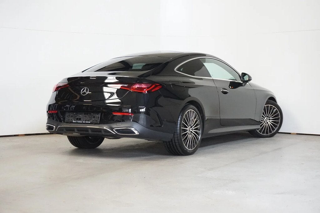 Mercedes-Benz CLE Coupé AMG Line ADVANCED - PANO DAK - MEMO, Auto's, Mercedes-Benz, Automaat, 4 zetels, Gebruikt, Zwart
