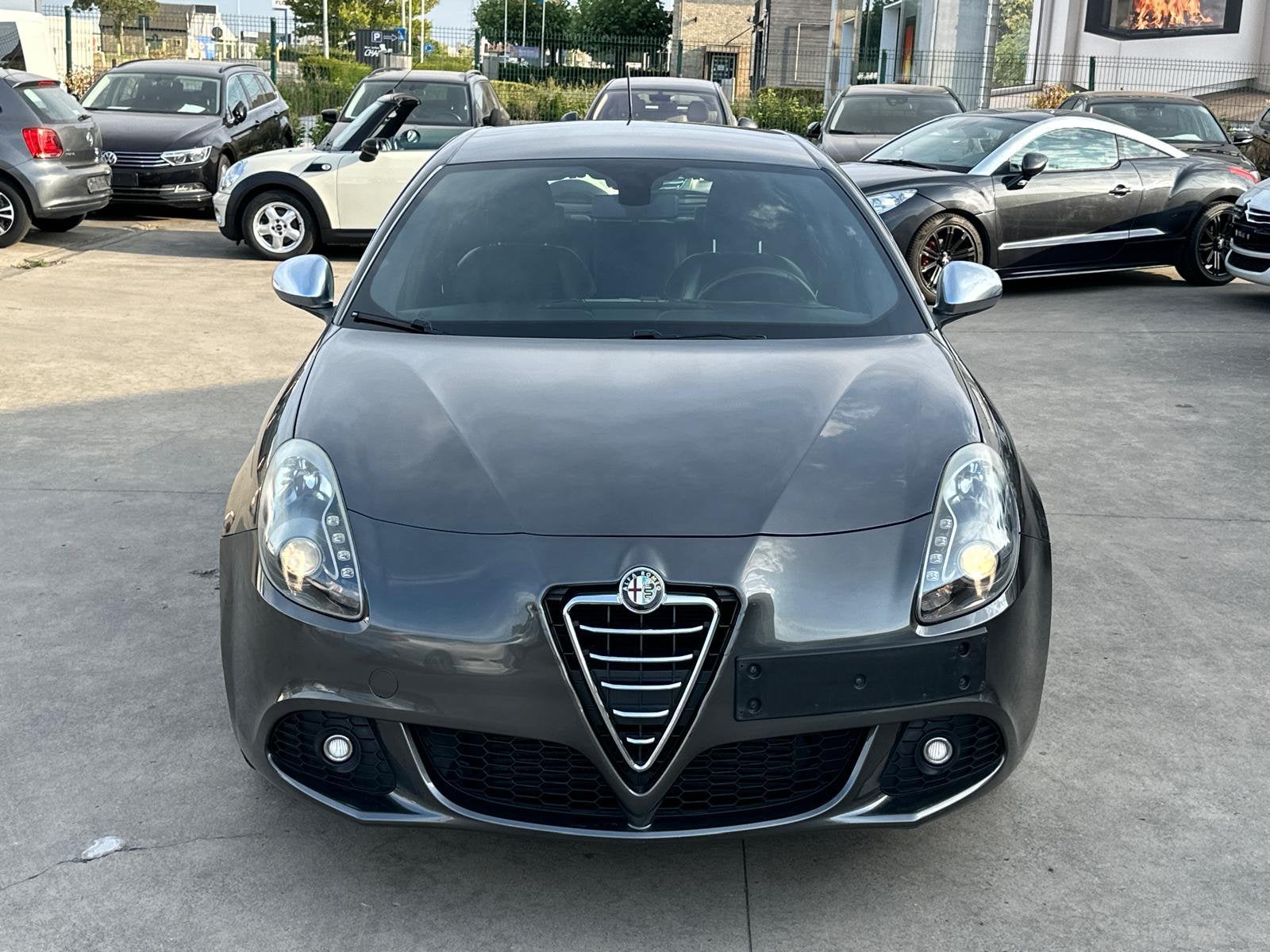 Alfa Romeo Giulietta 2 L Diesel 128000 Klm, Autos, Euro 5, Achat, Entreprise, Boîte manuelle