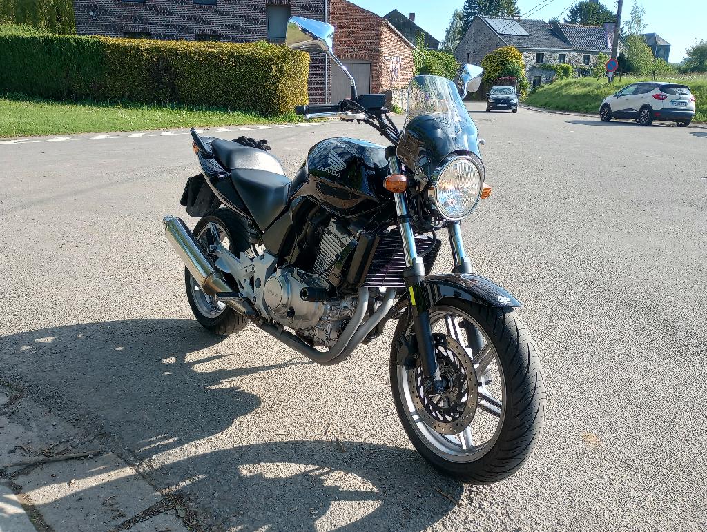 Honda CB500F jaar 2005, 2 cilinders, Meer dan 35 kW, Handgeschakeld, 500 cc