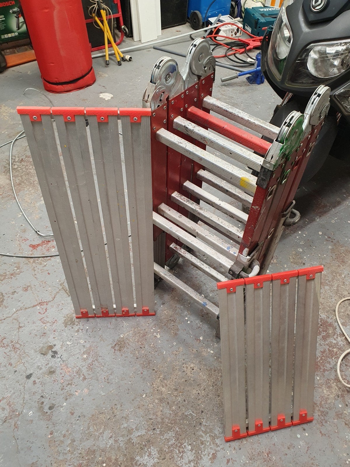 Échelle Pliable avec panneau de marche pied, Bricolage & Construction, Échafaudages, Enlèvement