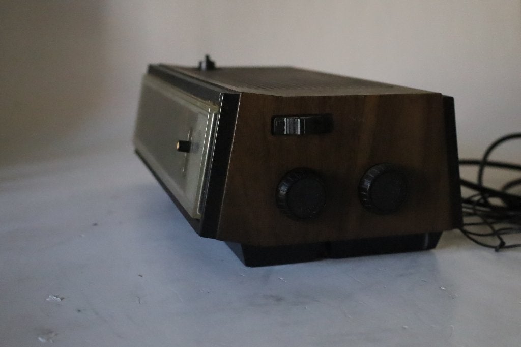 Radio-réveil électronique général, Enlèvement ou Envoi, Ne fonctionne pas