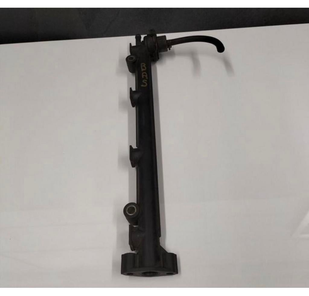 Rover Metro/100/200/400/25/45 MG ZR/ZS/F/TF fuel rail oem, Ophalen of Verzenden, Gebruikt, MG