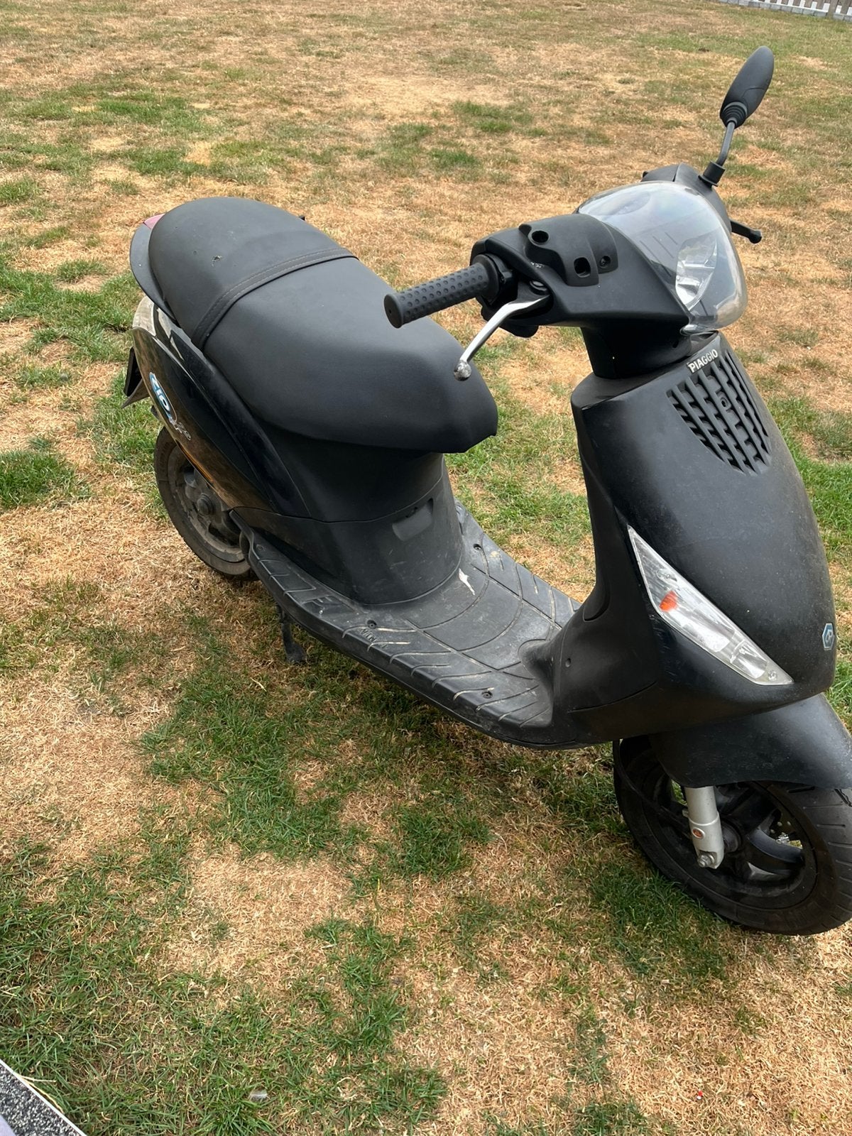 Zip 50cc met papieren, Ophalen, Zip, Zo goed als nieuw, 50 cc