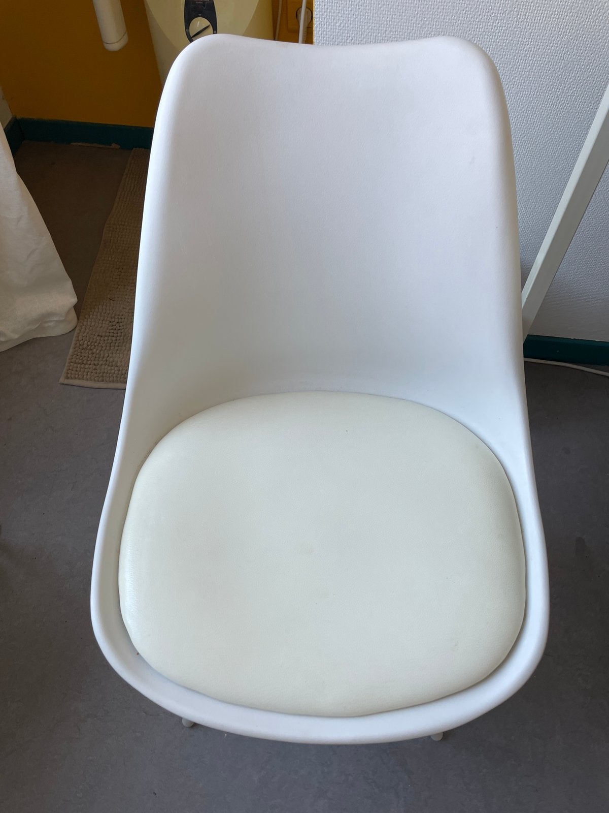 Tafel en 2 stoelen, Huis en Inrichting, Stoelen, Ophalen, Gebruikt, Wit, Twee