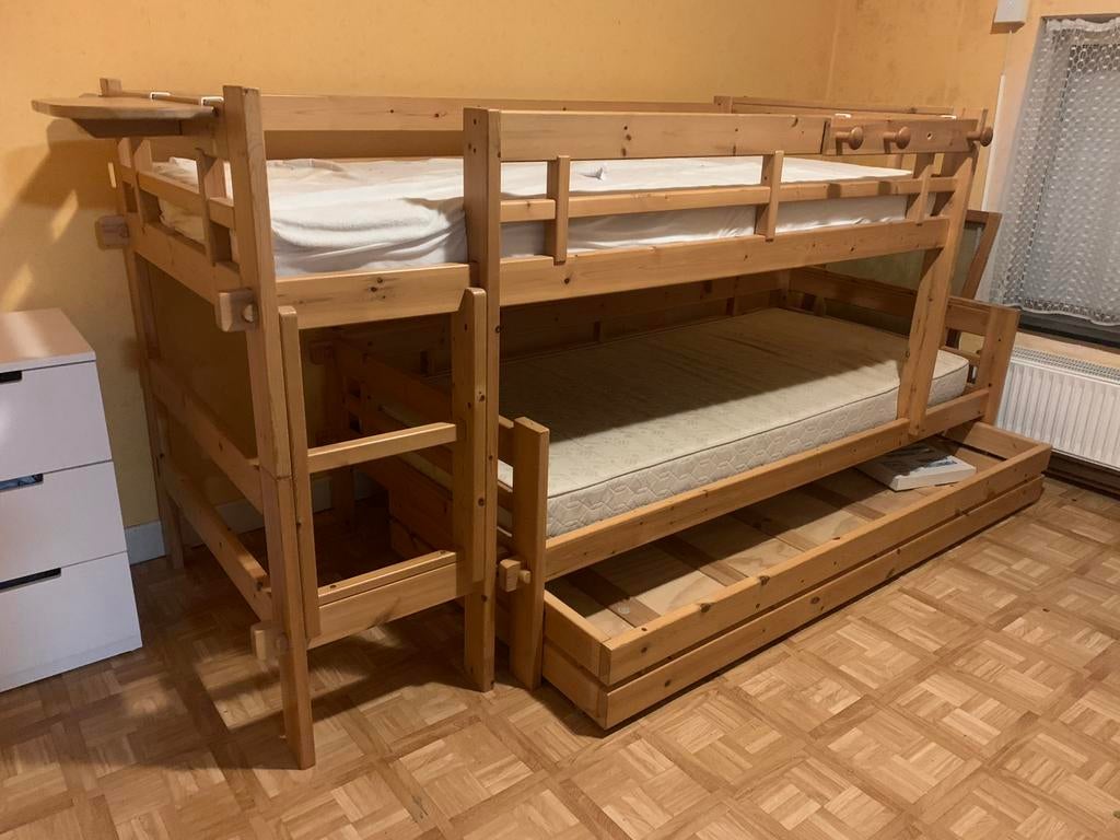 Degelijk houten stapelbed, Ophalen, Zo goed als nieuw, Stapelbed