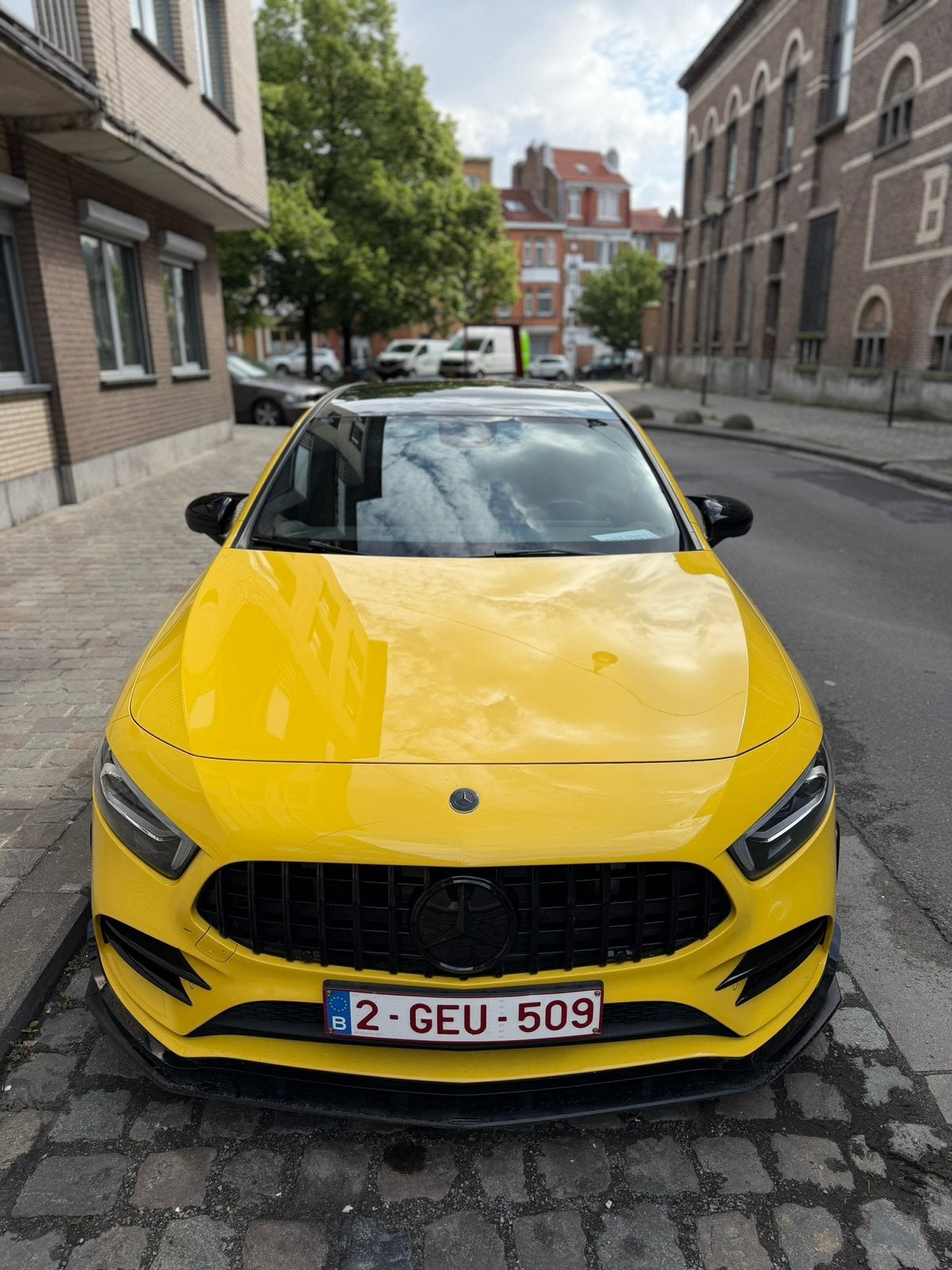 Classe A 180i fulle option, Auto's, Alcantara, Geel, 5 zetels, 5 deurs