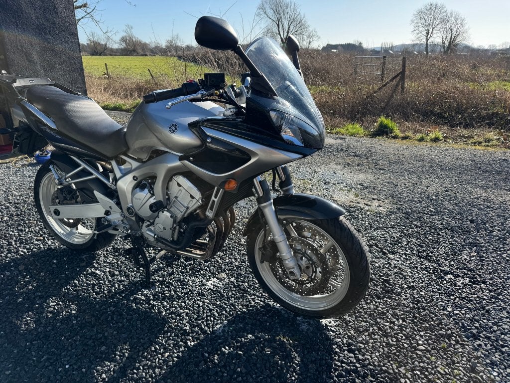 Yamaha FZ6 - 2004 - 29.300 km, Motos, Motos | Yamaha, Particulier, Sport, plus de 35 kW, 4 cylindres, Permis Moto A, Manuelle