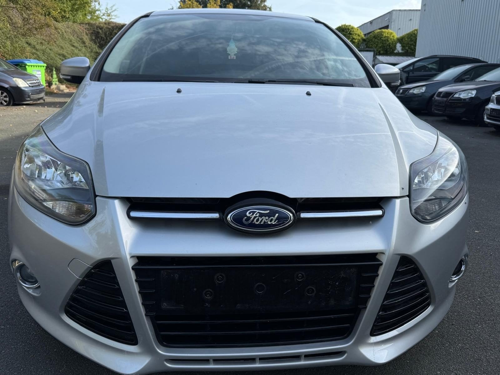 Ford focus 1.6 _ benzine _ automatische transmissie _ volled, Auto's, Euro 5, Zwart, 4 cilinders, Leder