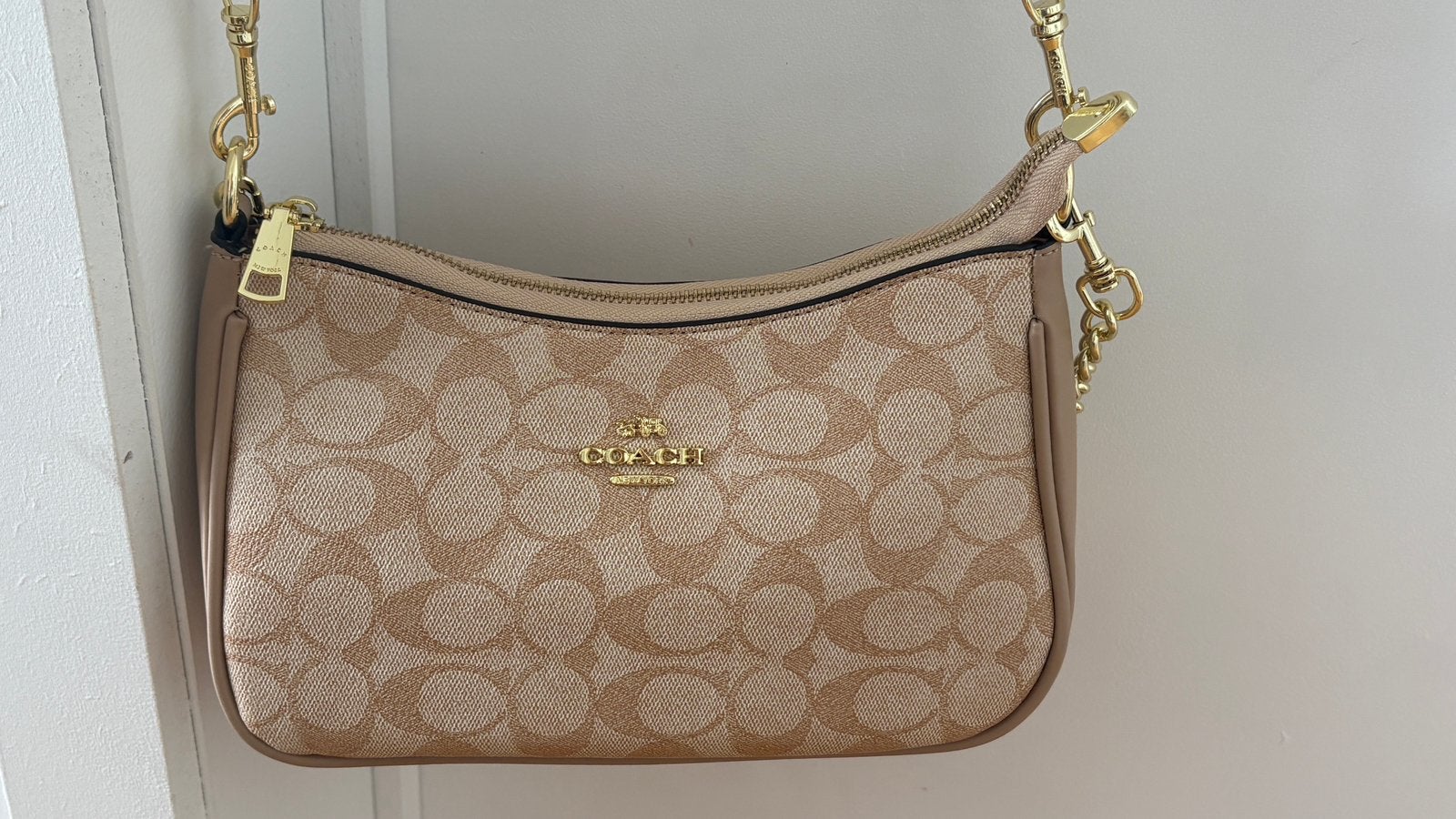 Coach handtas beige, Handtassen en Accessoires, Ophalen of Verzenden, Nieuw, Beige, Handtas
