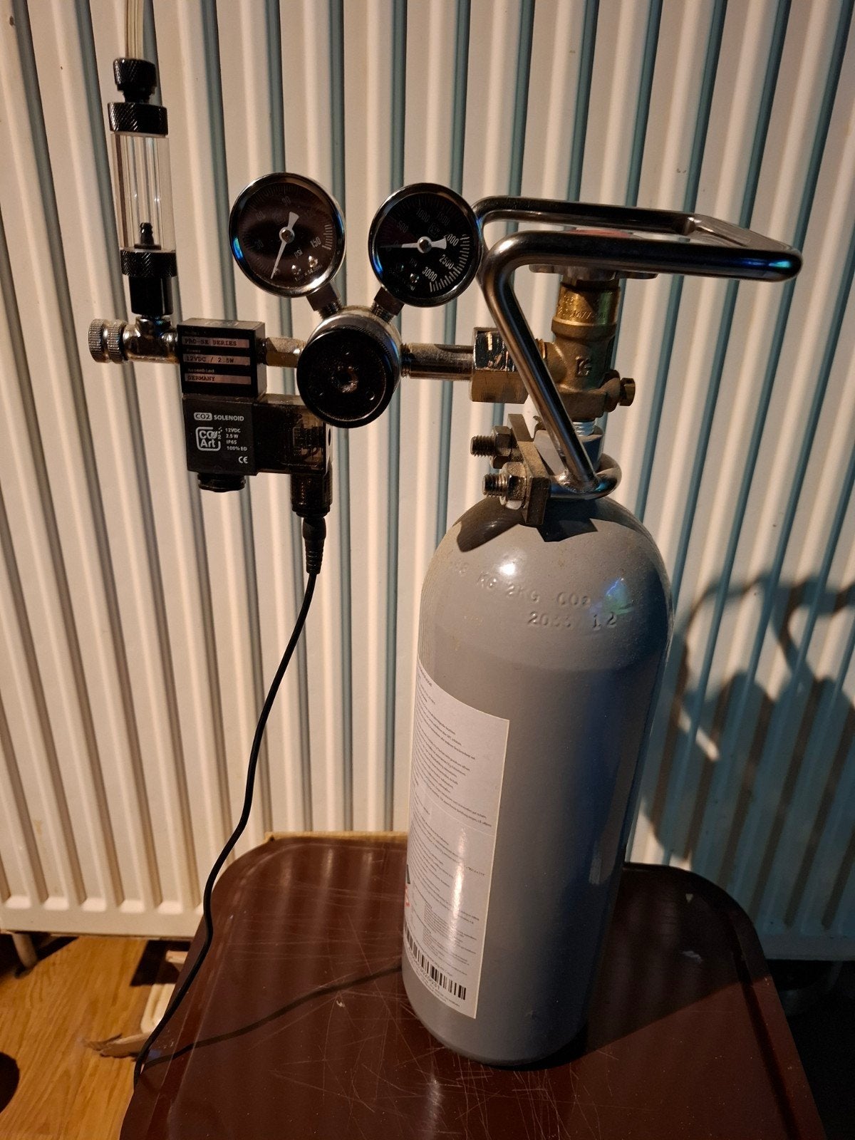 aquarium co2 fles met 2 drukmeters en bellenteller, Elektronische apparatuur, Thuistapinstallaties, Ophalen