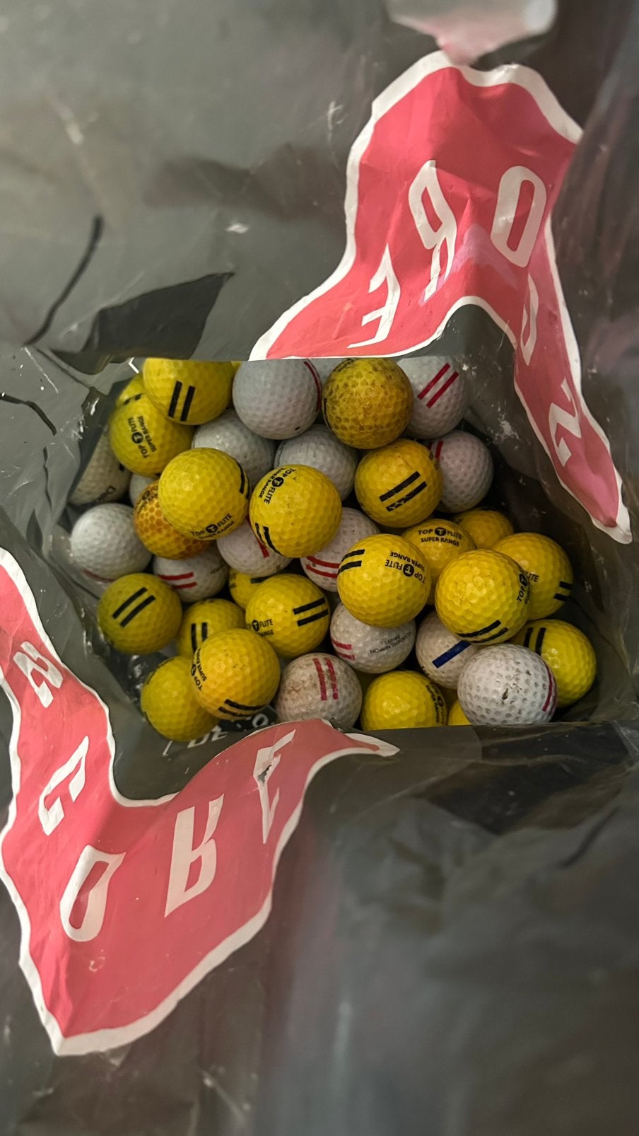 Golf ballen halve zak, Sport en Fitness, Ophalen, Zo goed als nieuw, Bal(len)