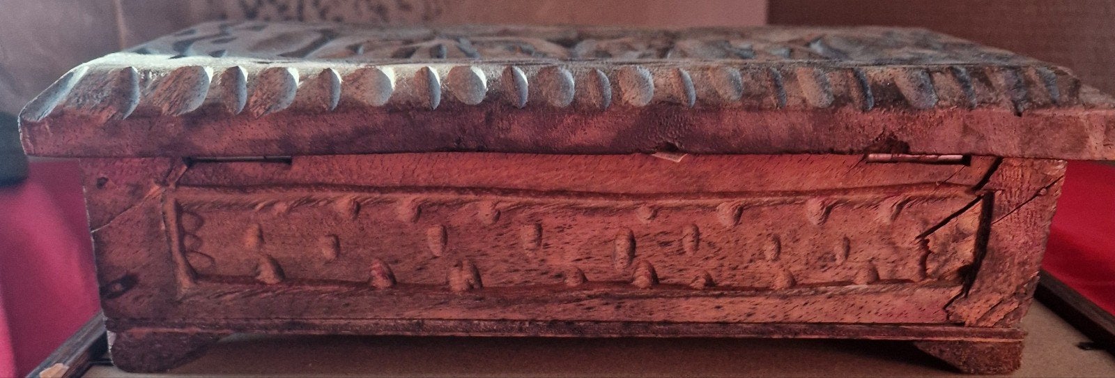 Ancienne Boîte à Cigares en Bois Sculpté Main – Art Populair, Enlèvement ou Envoi