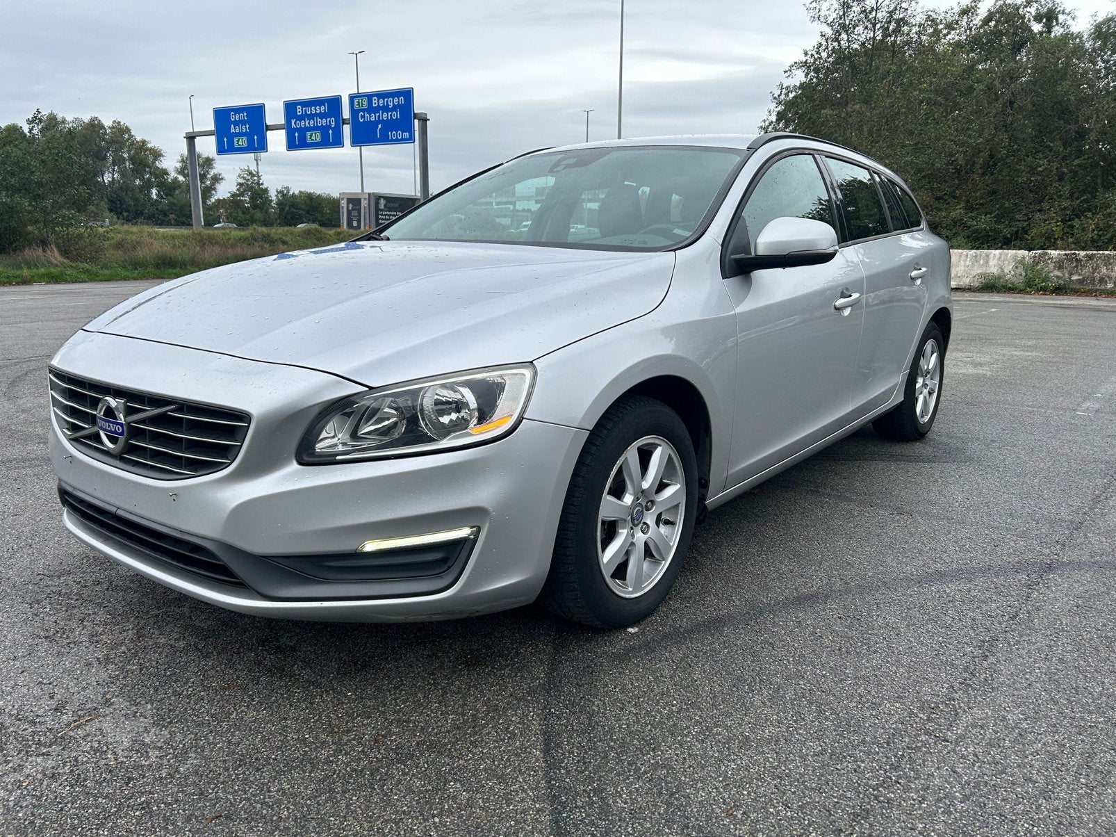 VOLVO V60 D2 AUTODEPOT TE KOOP, Auto's, Stof, Zwart, 1600 cc, 84 kW
