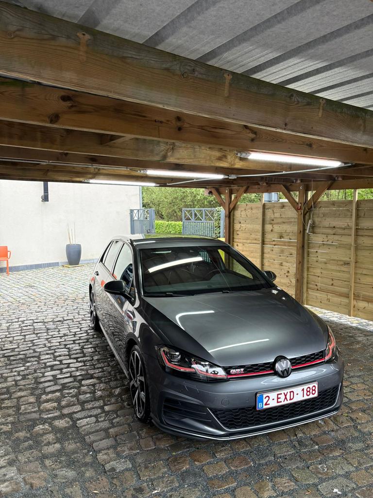 Volkswagen 7,5 GTI performence, Auto's, Stof, 4 cilinders, 1984 cc, 5 deurs