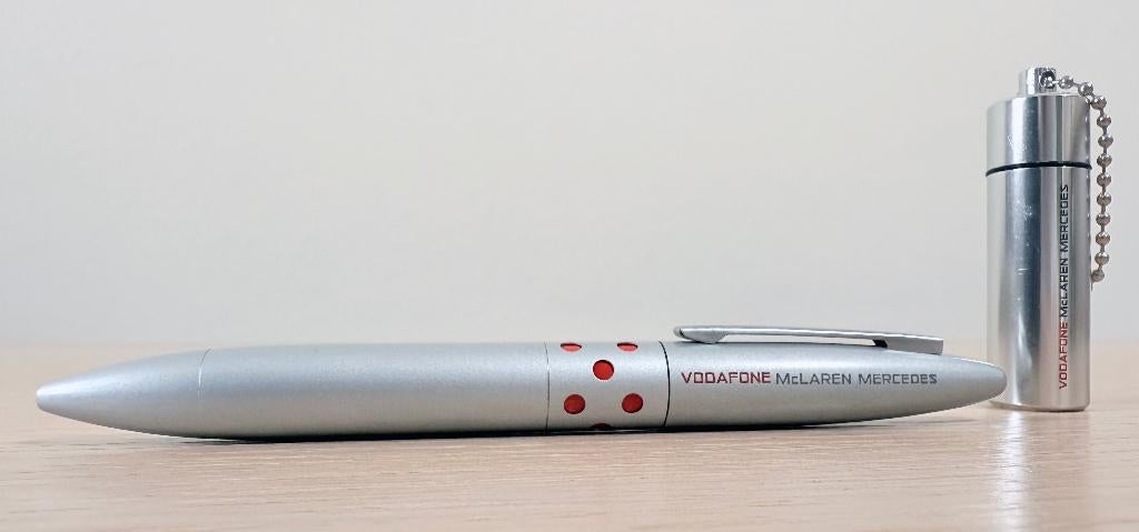 Formula 1 Memorabilia / Vodafone McLaren Mercedes / 2007, Ophalen of Verzenden, Zo goed als nieuw, Formule 1