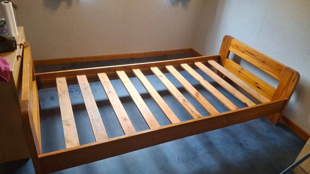 Cadre sommier lit bois, Enlèvement, Une personne, Bois