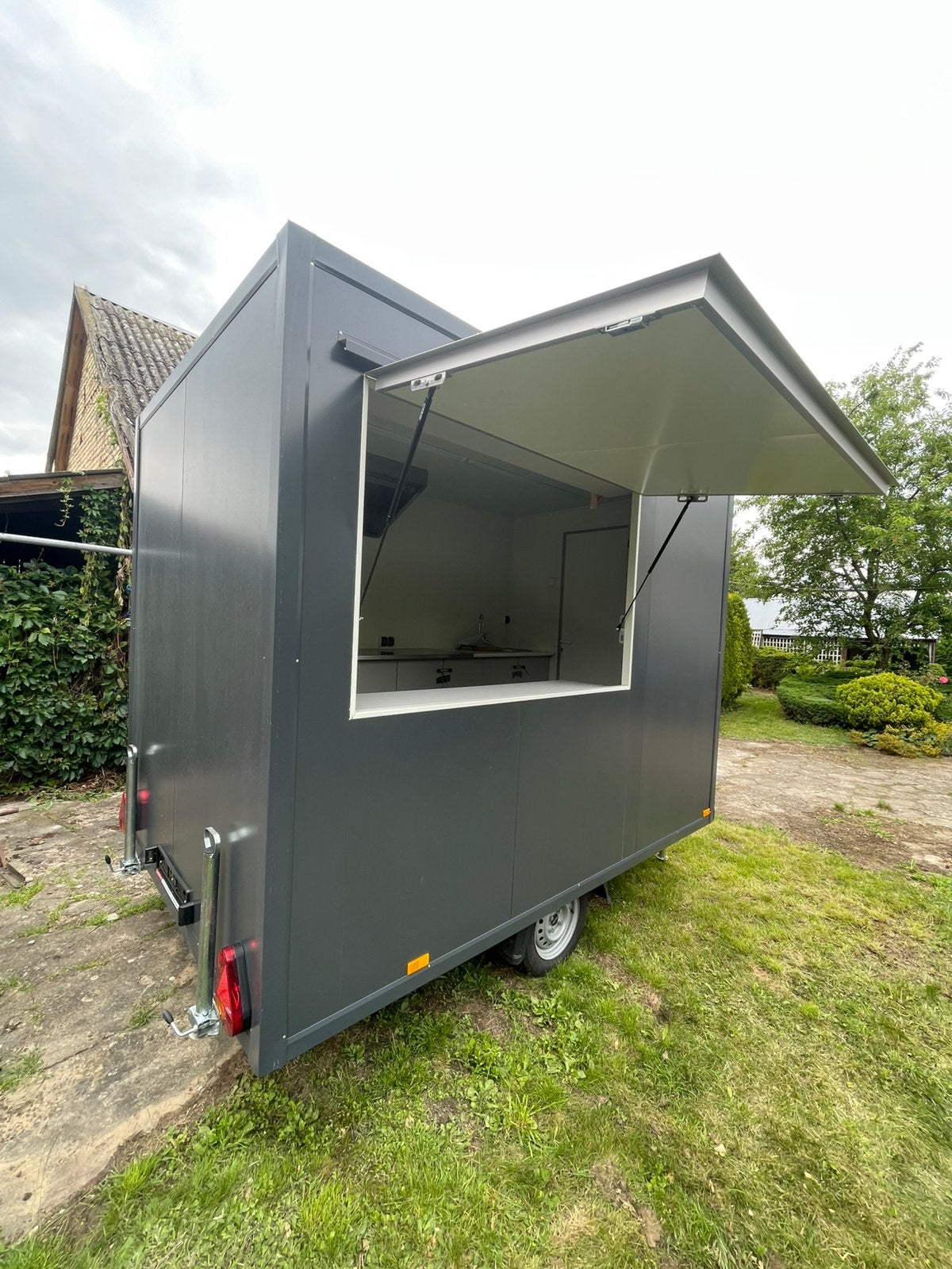 Remorque food truck street food NEUVE, Zakelijke goederen, Machines en Bouw | Keten en Containers, Ophalen