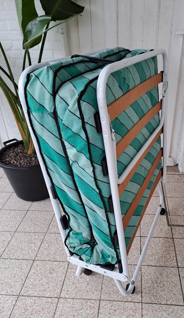 Plooibed goede staat, Huis en Inrichting, Slaapkamer | Bedden, Ophalen, Gebruikt, Eenpersoons, 190 cm of minder