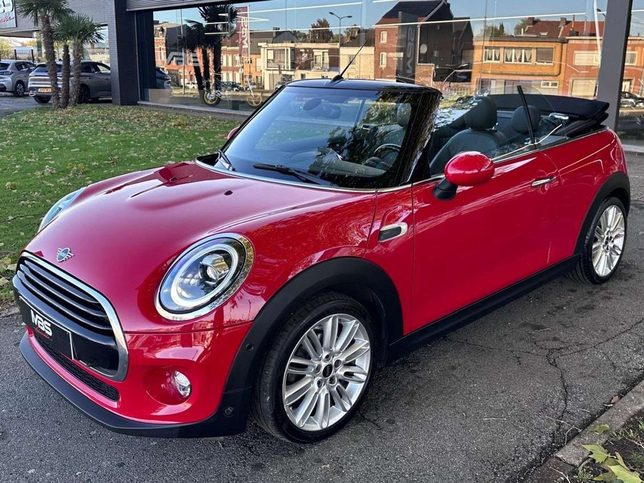 MINI Cooper *1.5* CAB* XENON* CUIR* NAVI* GARANTIE 12 MOIS*, Autos, Achat, Euro 6, Entreprise, Cabriolet