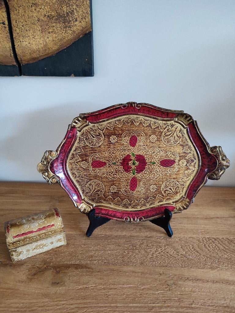 Plateau Florentin 44,5 x 29 cm. Vintage, très bel état!, Enlèvement ou Envoi, Utilisé, Autres formes, Bois