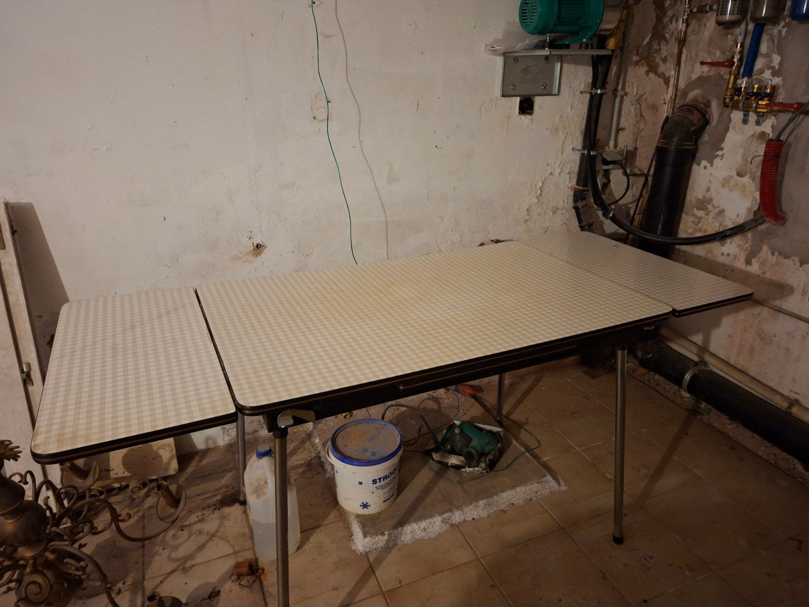 formica eettafel uittrekbaar vintage jaren 60, Huis en Inrichting, Ophalen, Gebruikt, 50 tot 100 cm, Formica vintage jaren 50 - 60