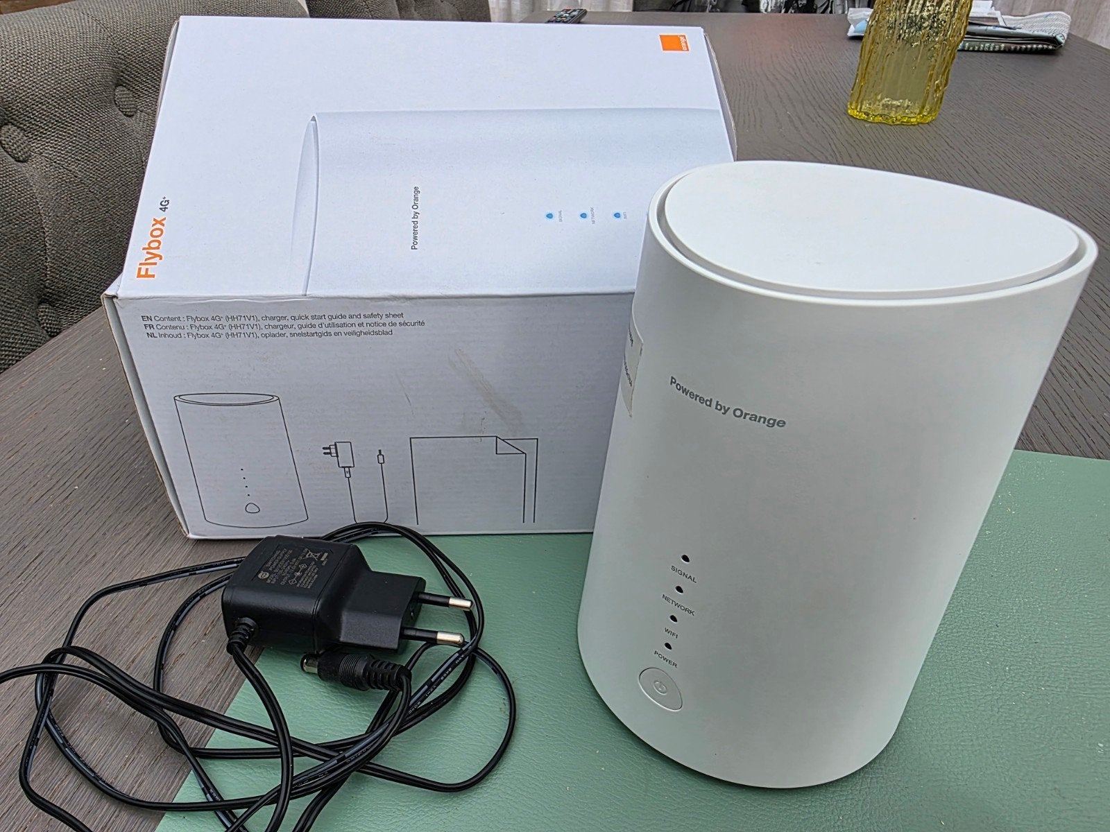 Flybox Internet via 4G+ : simk.erin en internet overal  !, Computers en Software, Routers en Modems, Ophalen