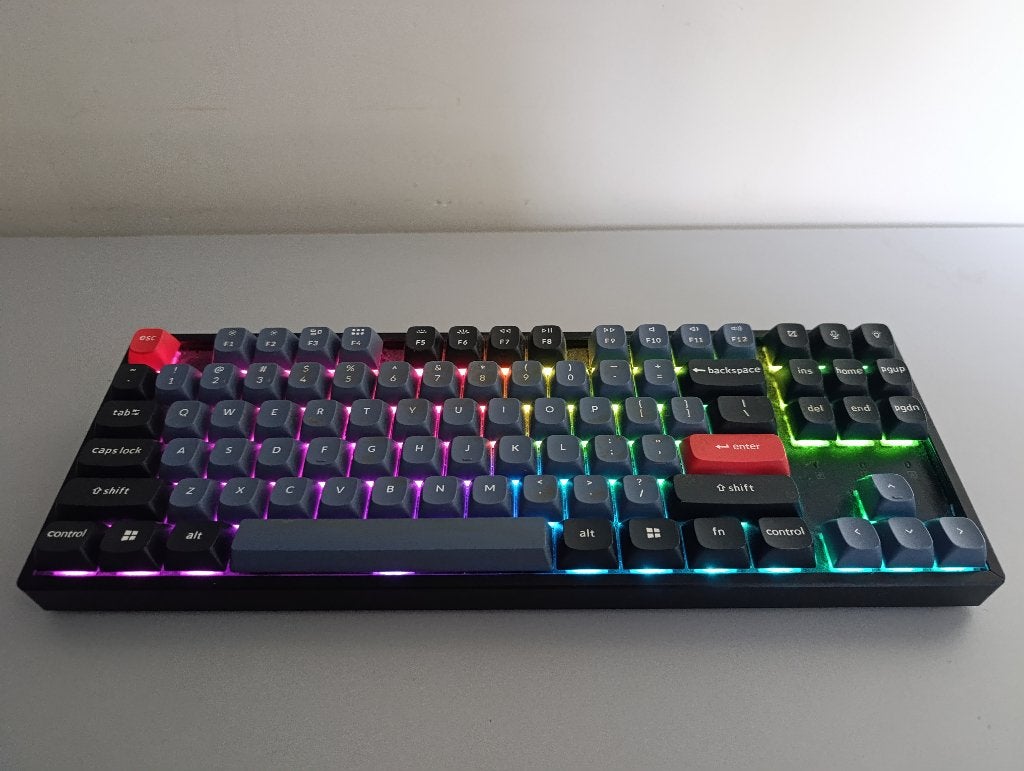 Keychron K8 Pro RGB Bluetooth Mechanical Keyboard - TKL, Informatique & Logiciels, Claviers, Comme neuf, Qwerty, Sans fil, Hot-swappable