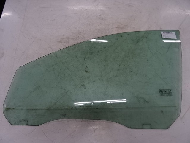PORTIERRUIT LINKS VOOR Ford Focus 2 (01-2004/09-2012), Gebruikt, Henry-Ford-Straße  1
50735  Köln, DE, Ford-Werke GmbH, Kunden@ford.com