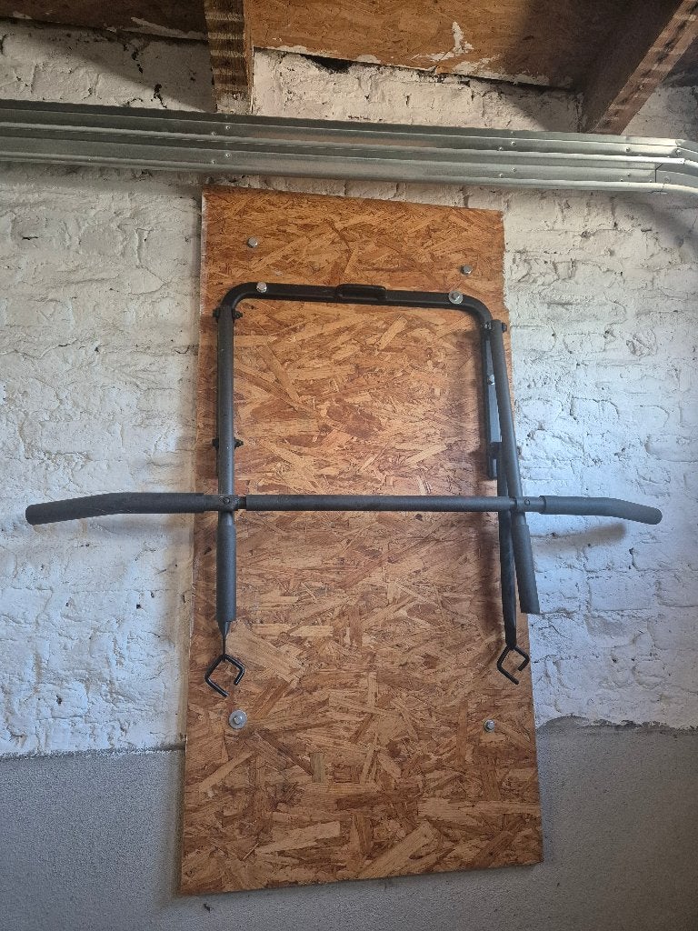 Barre de traction, Sport en Fitness, Ophalen, Zo goed als nieuw, Armen, Oprekstang