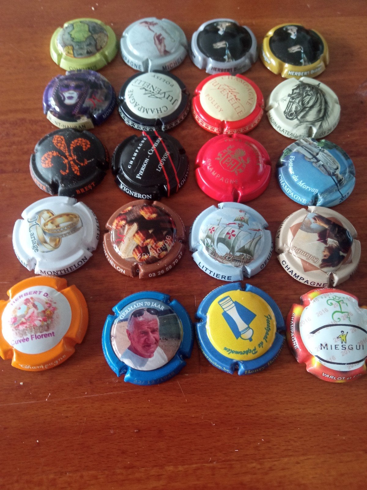 champagne capsules lot 4, Collections, Collections complètes & Collections, Enlèvement ou Envoi