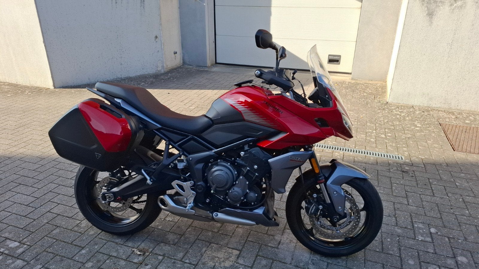 Triumph Tiger Sport 660 superbe, Occasion, Plus de 35 kW, 3 cylindres, 660 cm³