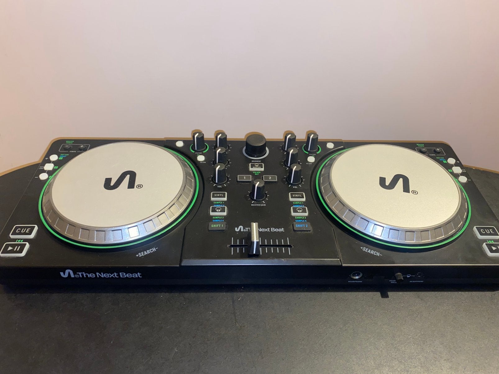 The Next Beat by Tiësto DJ Controller – Good Condition, Informatique & Logiciels, Enlèvement, Comme neuf
