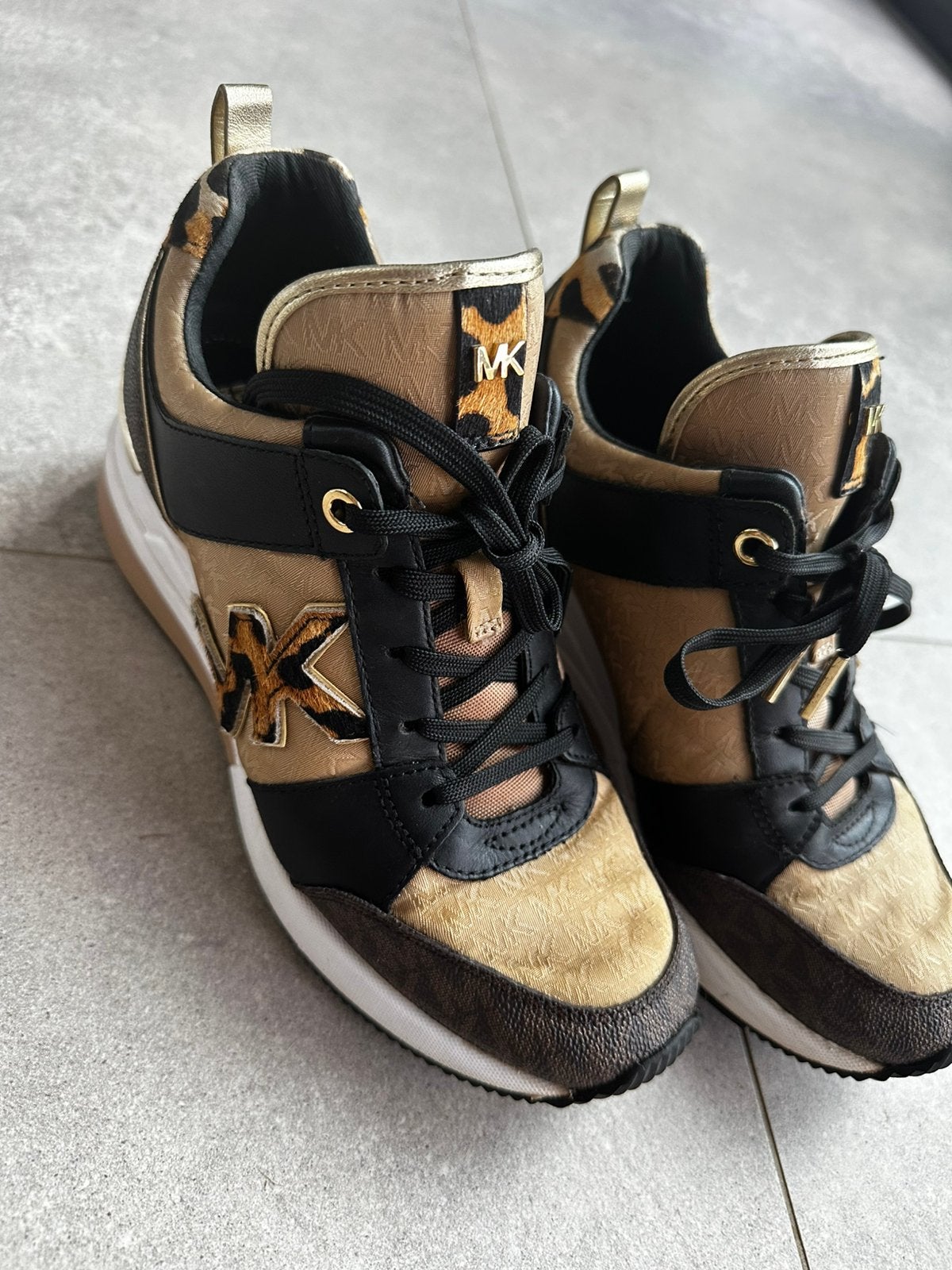 Schoenen maat 37, Kinderen en Baby's, Babykleding | Schoentjes en Sokjes, Ophalen, Zo goed als nieuw