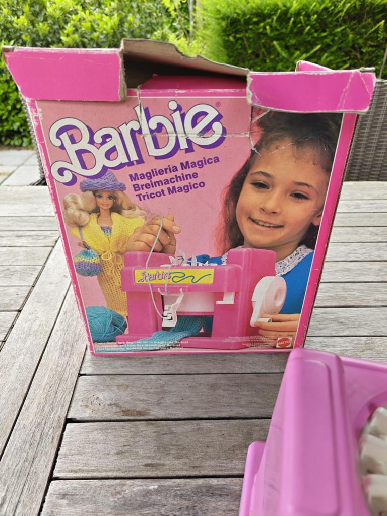 Barbie maglieria magica breimachine, Kinderen en Baby's, Speelgoed | Buiten | Speelhuisjes, Ophalen of Verzenden