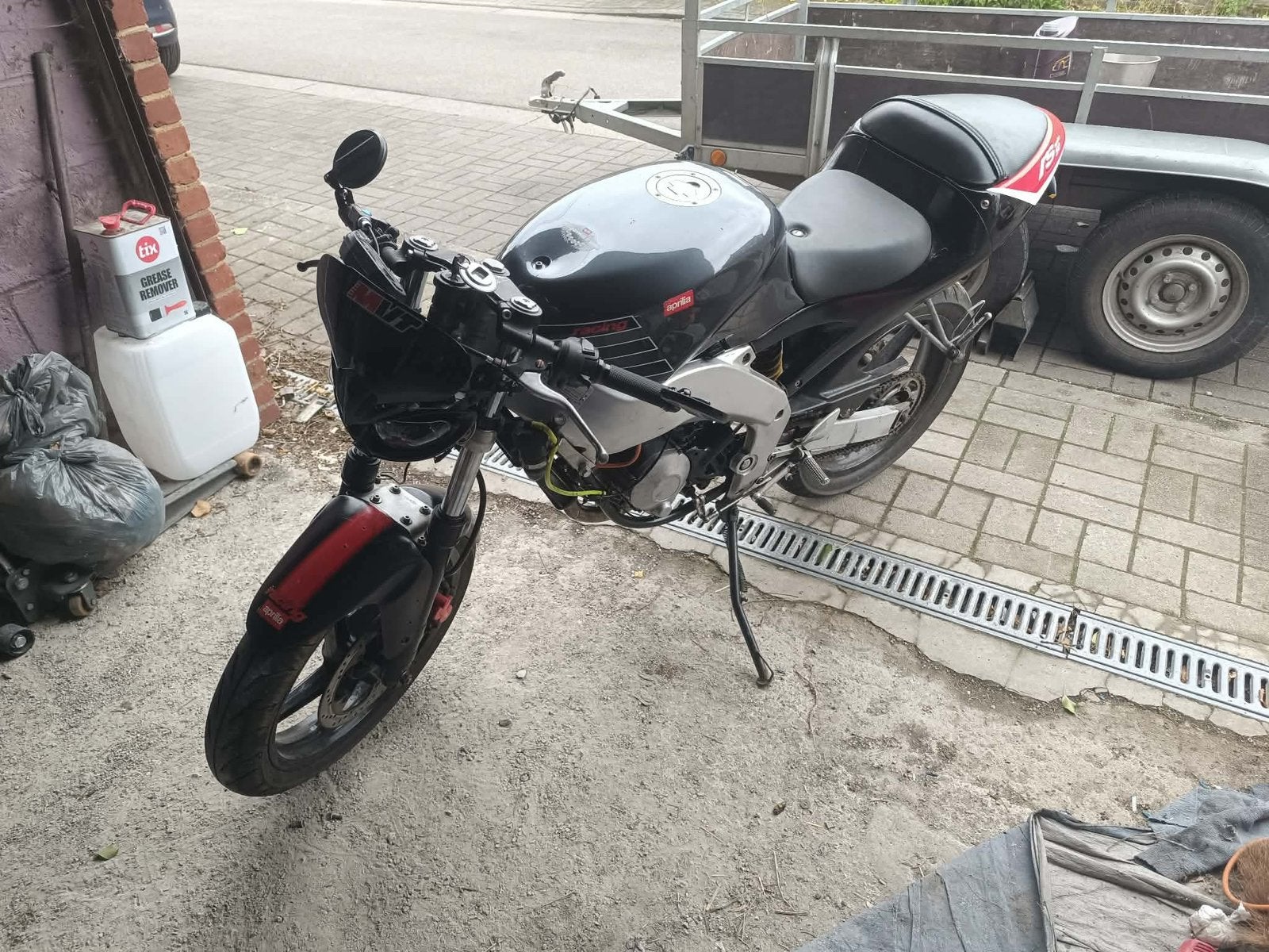 Aprilia rs50 1999 (50cc) roule nikel, Manuelle
