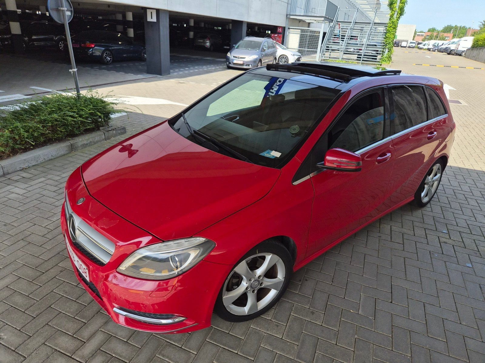 Mercedes classe b180  cdi full, Autos, Rouge, Euro 5, Achat, Boîte manuelle