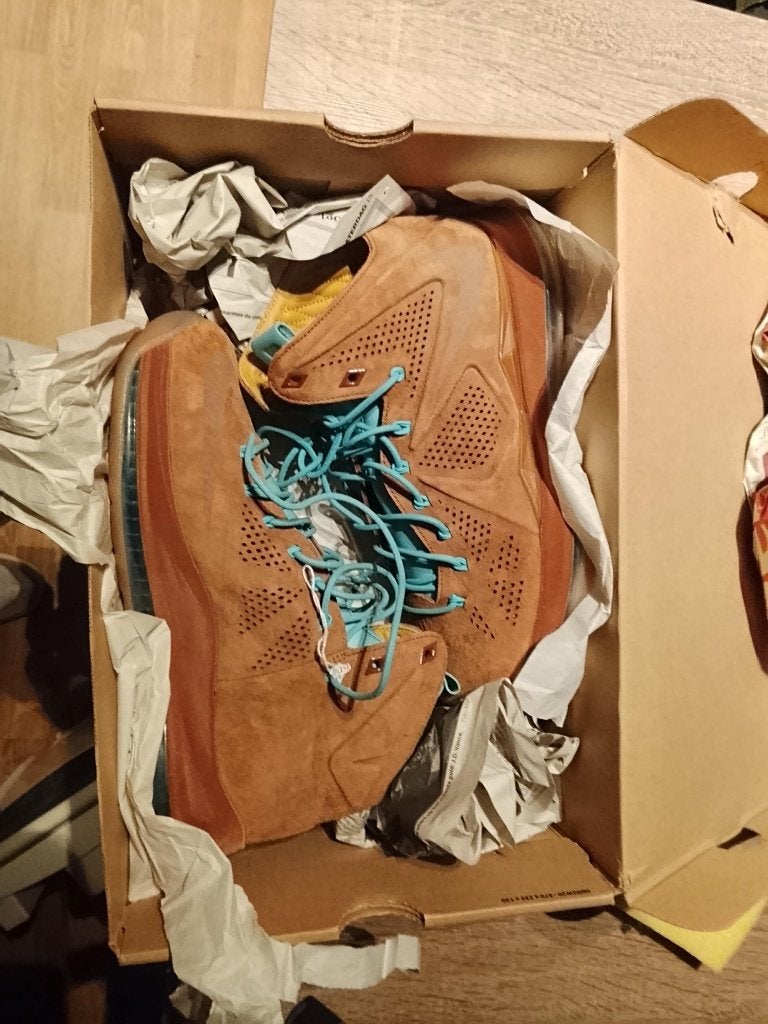 Nike LeBron X EXT QS - Hazelnut, Kleding | Heren, Schoenen, Bruin, Nike, Ophalen of Verzenden, Zo goed als nieuw
