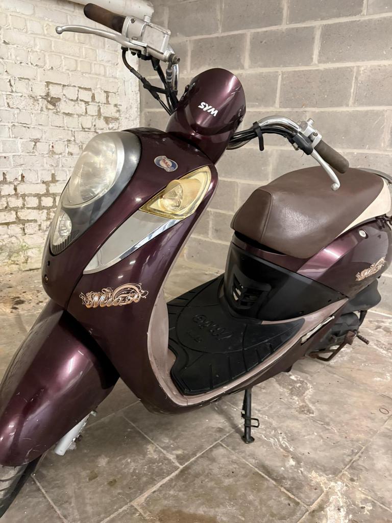 Sym mio class A, Fietsen en Brommers, Ophalen of Verzenden, Zo goed als nieuw, Mio