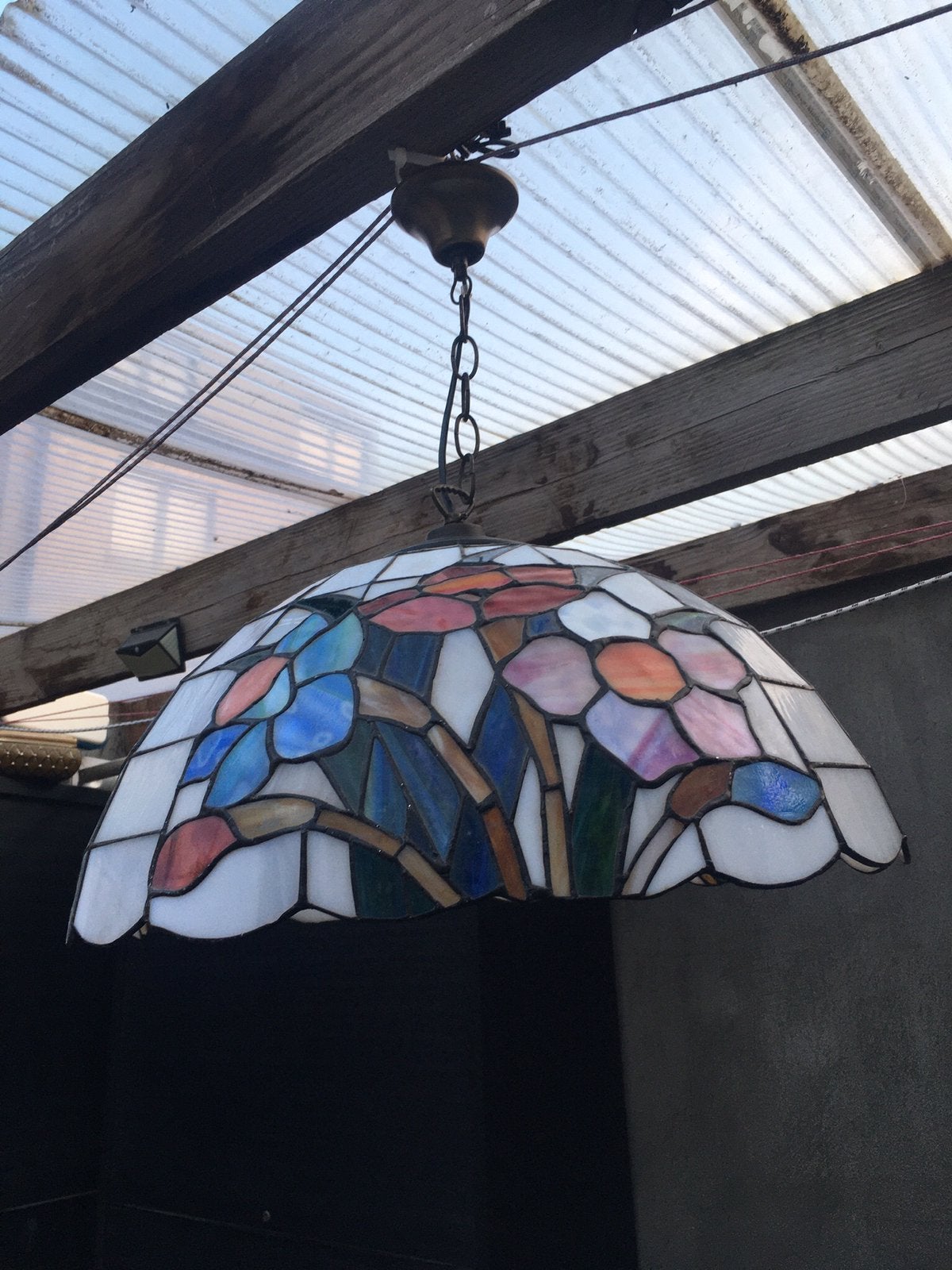 Grote Tiffany hanglamp, Enlèvement