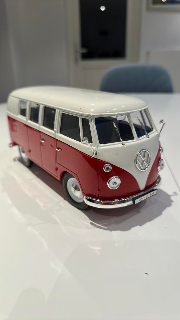 VW T1 1/18 SOLIDO IN UITSTEKENDE STAAT, Hobby en Vrije tijd, Ophalen of Verzenden, Zo goed als nieuw, Auto, Solido