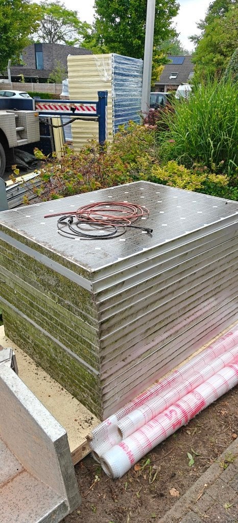 18x Sharp zonnepaneel 180Wp mono – ideaal off-grid/chalet/.., Doe-het-zelf en Bouw, Ophalen, Gebruikt, Paneel, 100 tot 200 wattpiek