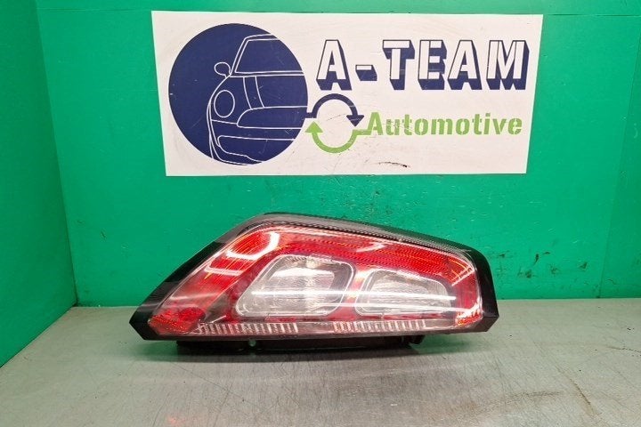 FEU ARRIÈRE GAUCHE Fiat Punto Evo (199) (|51895399|), Autos : Pièces & Accessoires, FCA Germany GmbH, IPC D1-09 Bahnhofsplatz
65423  Rüsselsheim am Main, DE