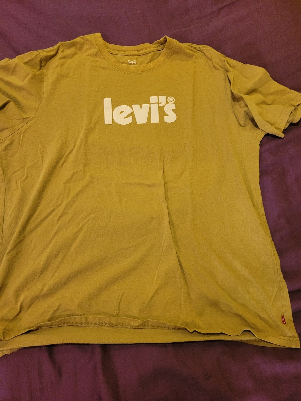 T-shirt Levi's pour homme — Jaune ocre et vert — Taille XL —, Neuf, Levi's, Enlèvement ou Envoi, Taille 56/58 (XL)