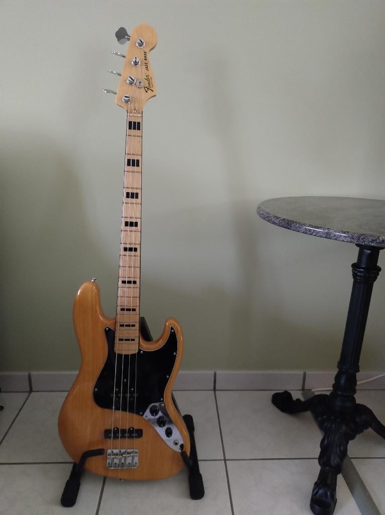 Fender J bass, Muziek en Instrumenten, Snaarinstrumenten | Gitaren | Bas, Ophalen, Zo goed als nieuw, Elektrisch
